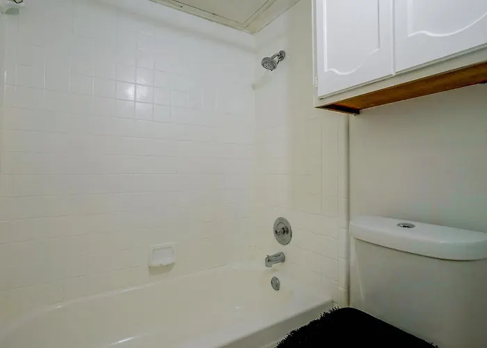 Holiday home Walk To Shops & Museums! Worth W/ Pool Fort Worth